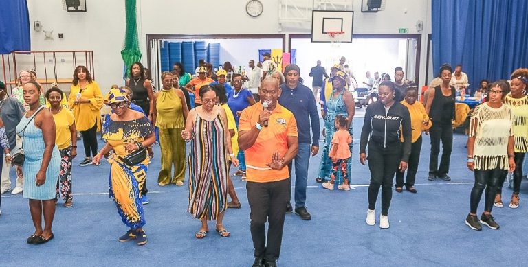 Londons Q in the Community